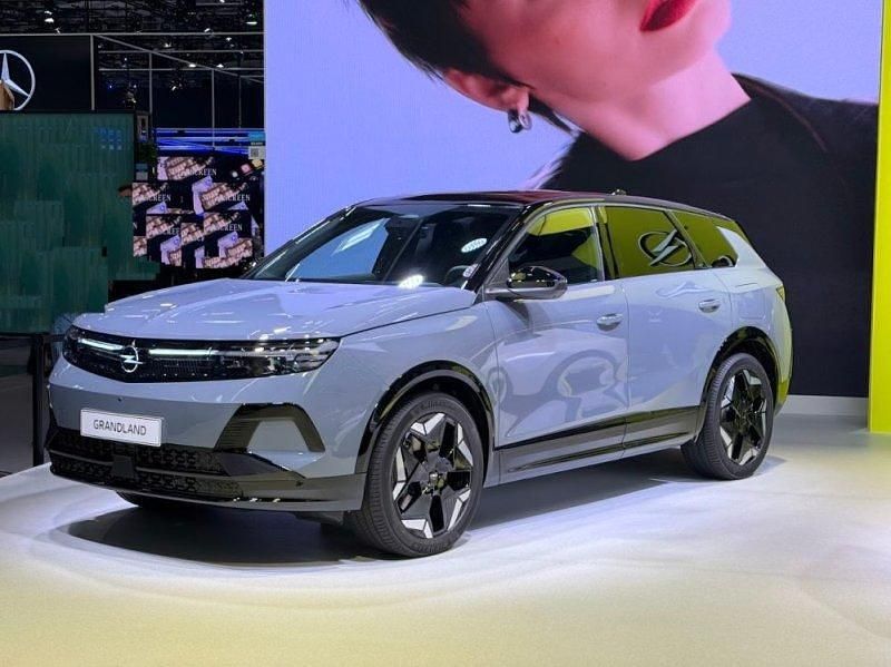 Grafik grau Neu 2025 Opel Grandland X SUV | 33.885 € (Fairer Preis) - Bild 1/2