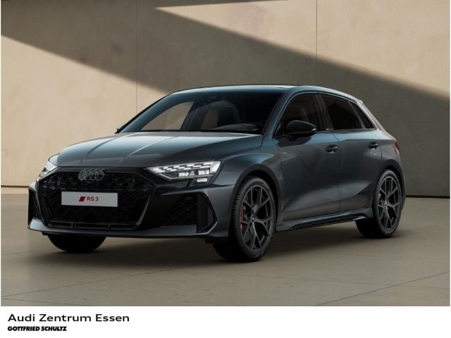Daytonagrau perleffekt Gebraucht 2025 Audi RS3 Sportback Advanced Kleinwagen | 74.380 € (Fairer Preis) - Bild 1/4