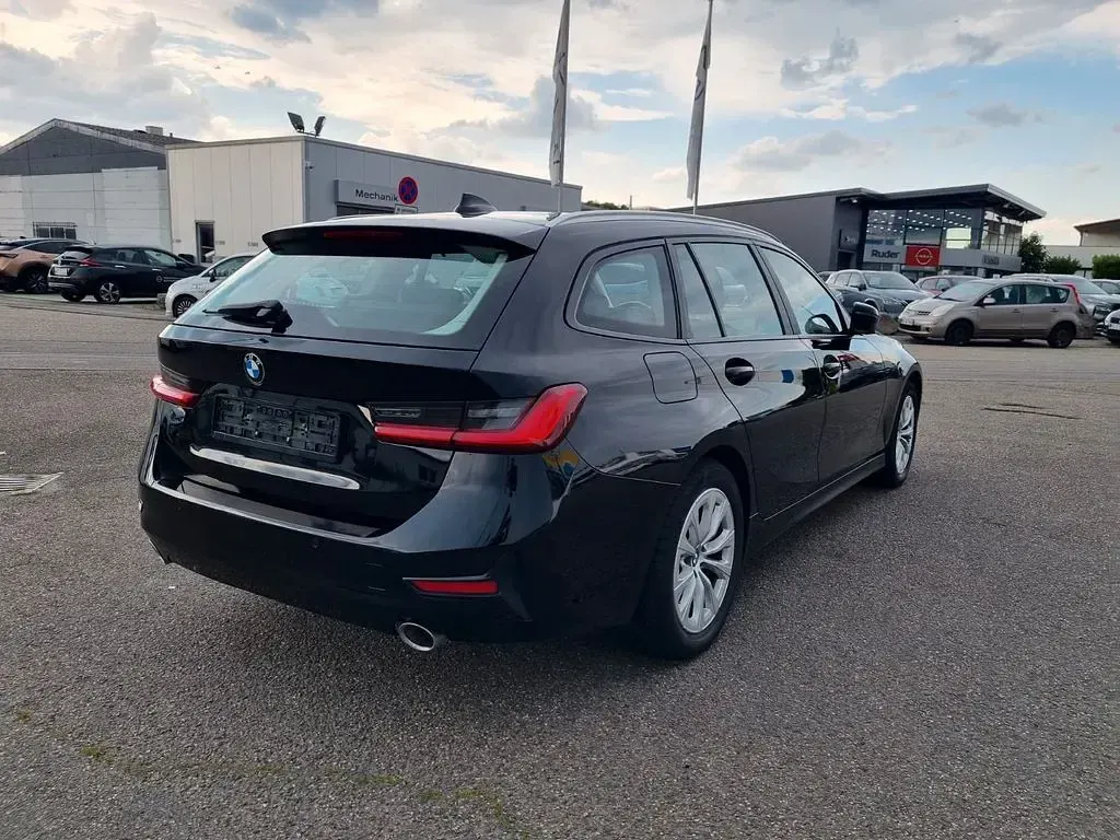 Gebraucht BMW 320 Luxury Line 190 PS (139 kW) 2020 Schwarz Kombi