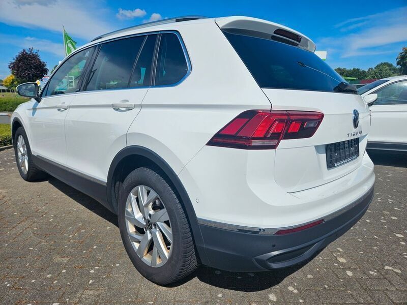 Gebraucht VW Tiguan Move 150 PS (110 kW) 2023 Pure white SUV