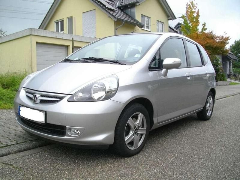 Silber Gebraucht 2008 Honda Jazz Kleinwagen | 5.299 € (Etwas zu teuer) - Bild 1/4