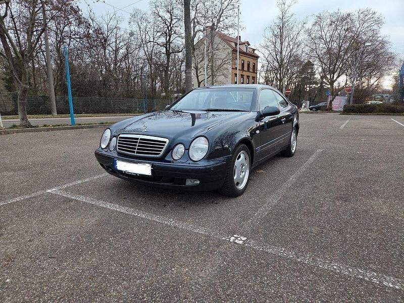Gebraucht Mercedes CLK320 Elegance 218 PS (160 kW) 1999 Schwarz Coupé