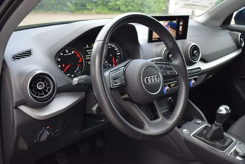 Gebraucht Audi Q2 Sport 110 PS (80 kW) 2022 Grau SUV