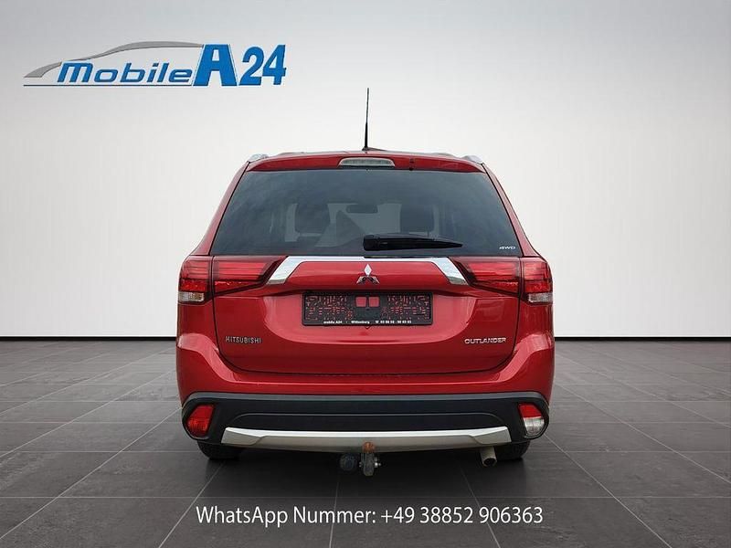 Gebraucht Mitsubishi Outlander 150 PS (110 kW) 2016 Rot SUV