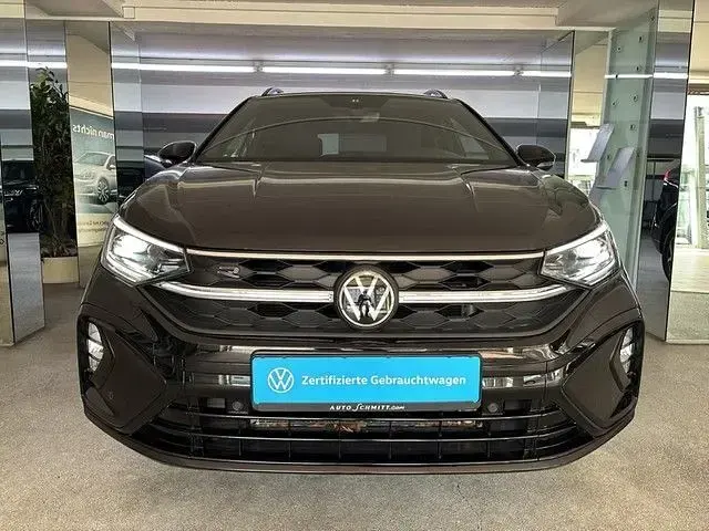 Gebraucht VW Taigo R-line 150 PS (110 kW) 2025 Deep black perleffekt SUV
