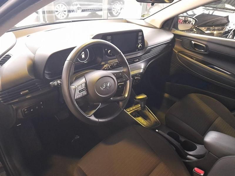 Gebraucht Hyundai i20 101 PS (74 kW) 2023 Schwarz Limousine