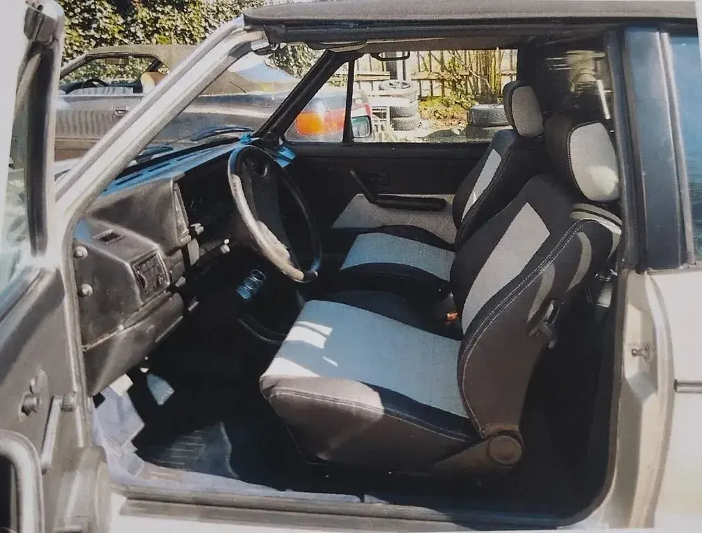 Gebraucht VW Golf Cabriolet 95 PS (69 kW) 1990 Silber Cabrio