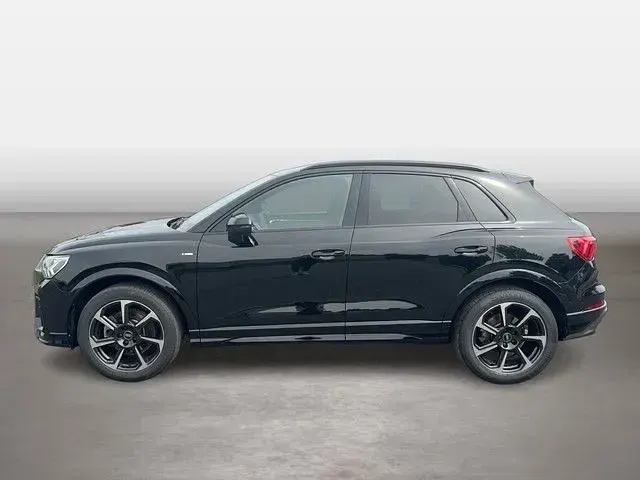Gebraucht Audi Q3 Ambiente 193 PS (141 kW) 2025 Mythosschwarz metallic SUV