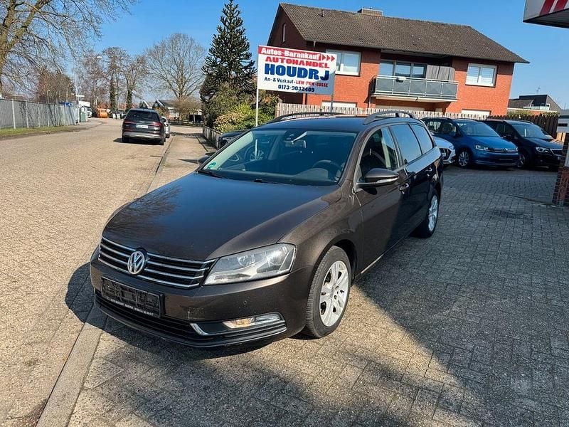 Gebraucht VW Passat Trendline 140 PS (102 kW) 2013 Schwarz Limousine