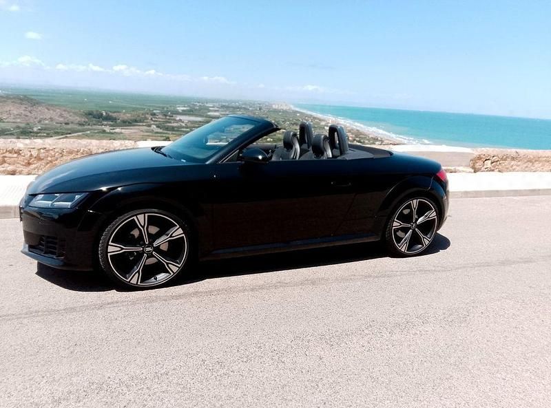 Schwarz Gebraucht 2015 Audi TT Roadster Ambiente Cabrio | 17.900 € (Fairer Preis) - Bild 1/4