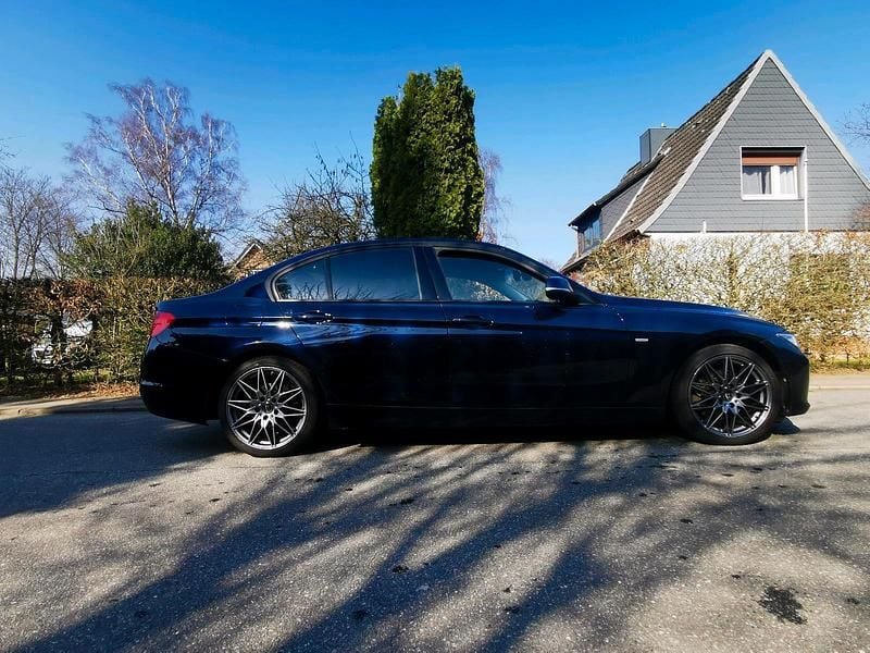 Second-hand BMW 328 245 CP (180 kW) 2013 Negru Berlinǎ