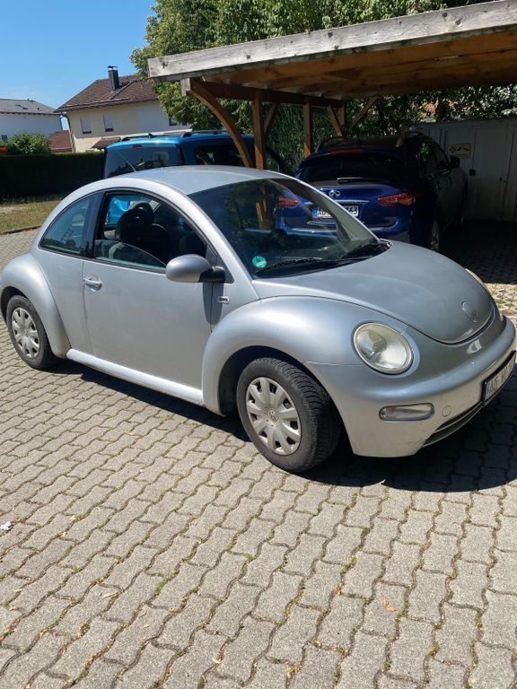 Silber Gebraucht 2000 VW Beetle Kleinwagen | 1.500 € (Guter Preis) - Bild 1/4