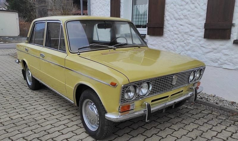 Usata Lada 2103 75 CV (55 kW) 1974 Giallo Berlina