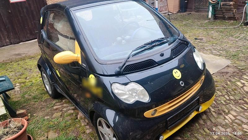Gebraucht Smart ForTwo Cabrio 61 PS (44 kW) 2004 Schwarz Cabrio