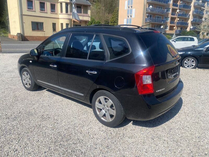 Gebraucht Kia Carens LX 144 PS (105 kW) 2007 Schwarz Van / Kleinbus