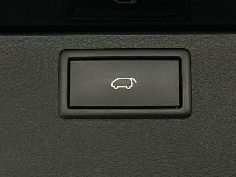 Usado VW Multivan Comfortline 150 HP (110 kW) 2017 Preto Monovolume