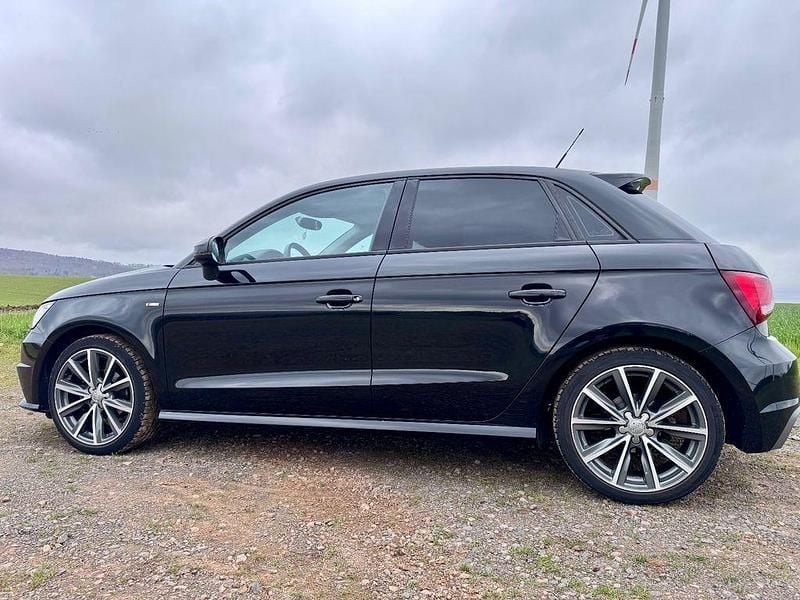 Gebraucht Audi A1 Sportback Sport 95 PS (69 kW) 2016 Schwarz Kleinwagen