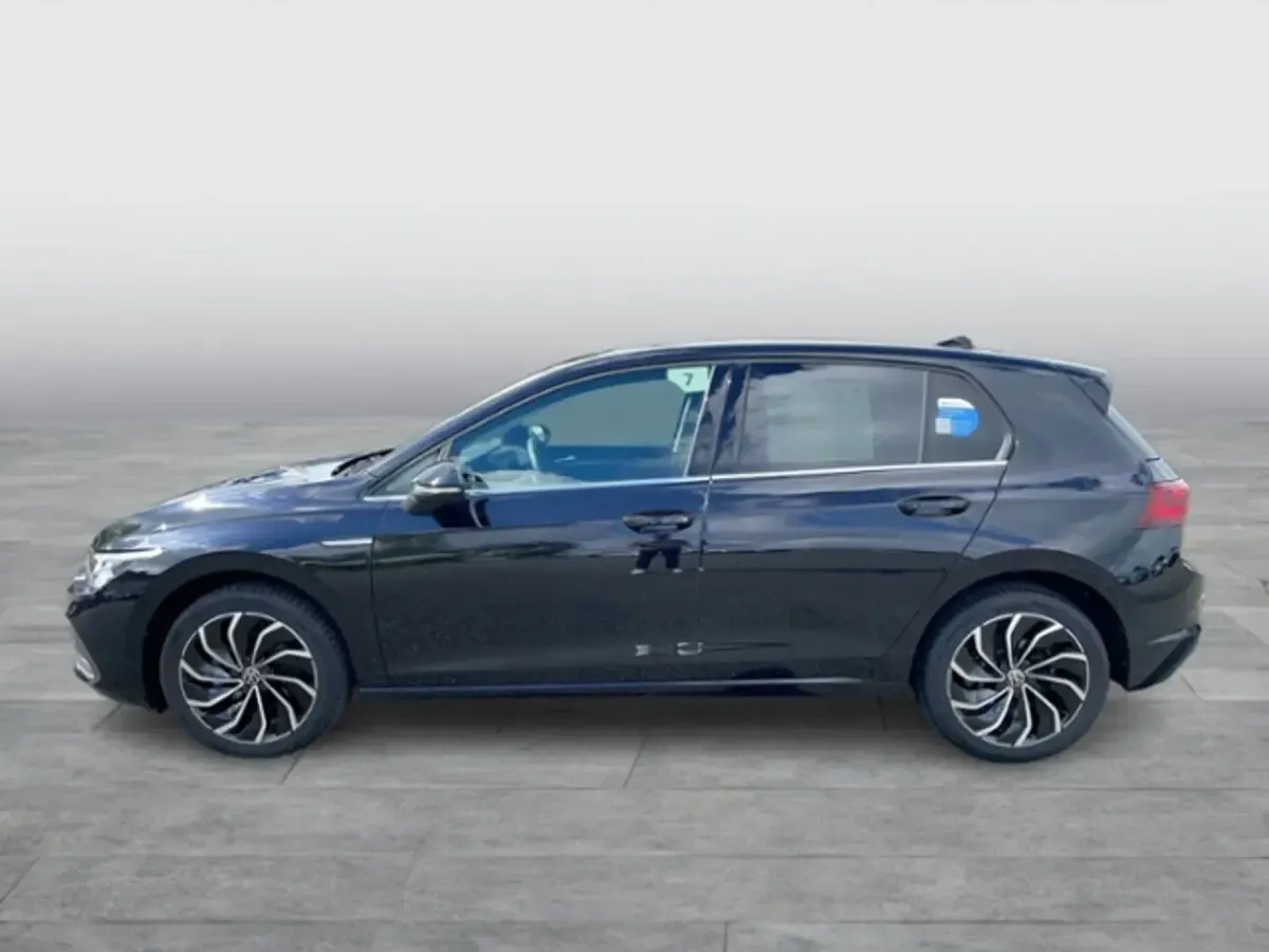 Gebraucht VW Golf VIII Style 150 PS (110 kW) 2024 Schwarz Limousine