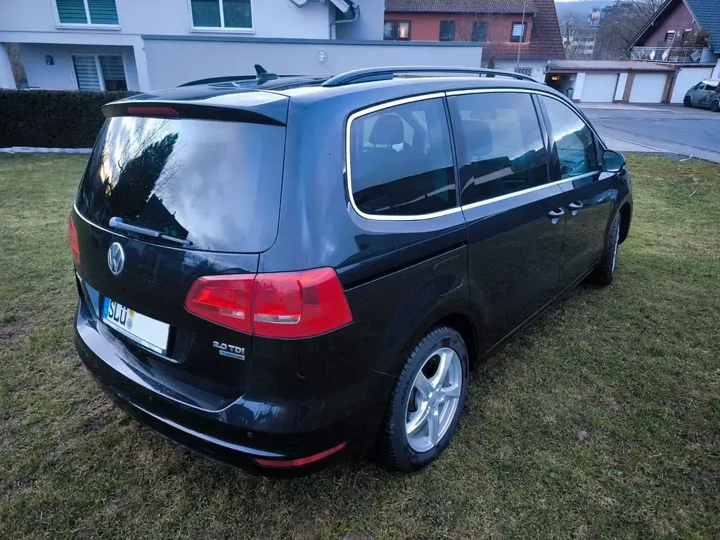 Gebraucht VW Sharan Trendline 140 PS (102 kW) 2011 Schwarz Van / Kleinbus
