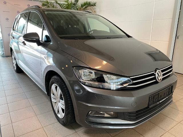 Gebraucht VW Touran Comfortline 110 PS (80 kW) 2017 Grau metallic Van / Kleinbus