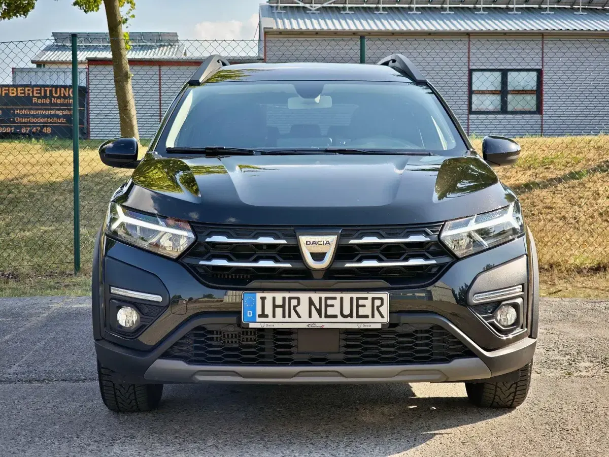 Gebraucht Dacia Jogger Extreme 91 PS (66 kW) 2022 Schwarz Van / Kleinbus