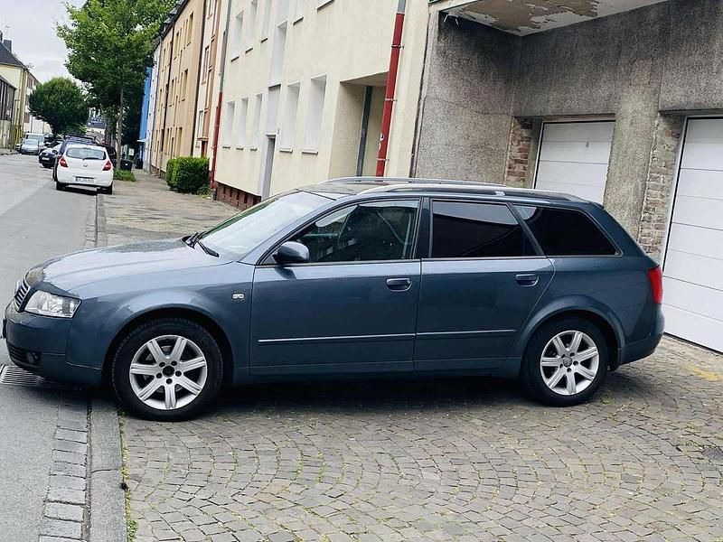 Gebraucht Audi A4 131 PS (96 kW) 2002 Grau Kombi