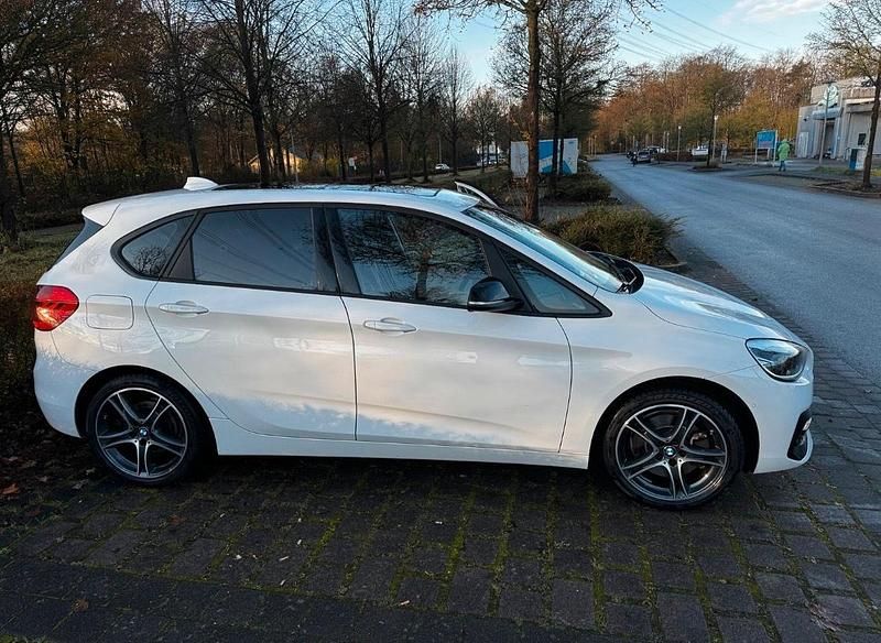 Gebraucht BMW 225 Active Tourer Performance 224 PS (164 kW) 2019 Weiß Van / Kleinbus