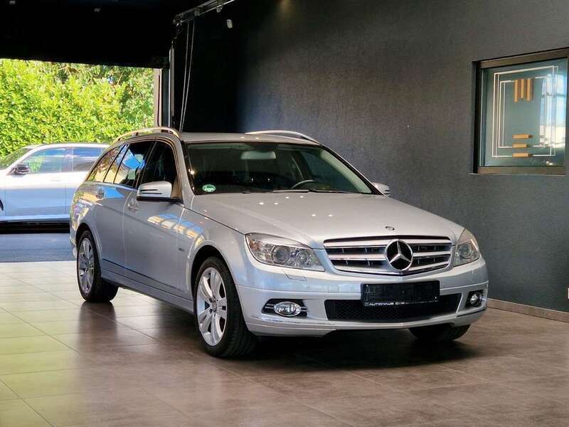 Silber Gebraucht 2010 Mercedes C250 Avantgarde Kombi | 6.990 € (Fairer Preis) - Bild 1/2