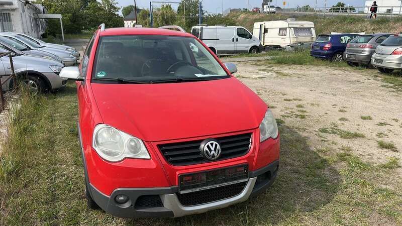 Rot Gebraucht 2009 VW Polo Cross United Kleinwagen | 3.400 € (Fairer Preis) - Bild 1/4