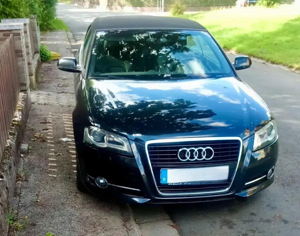 Gebraucht Audi A3 Cabriolet 160 PS (117 kW) 2012 Schwarz Cabrio
