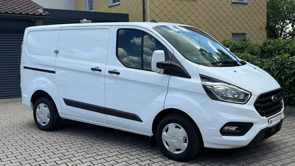 Gebraucht Ford Transit Custom 105 PS (77 kW) 2020 Weiß Van / Kleinbus