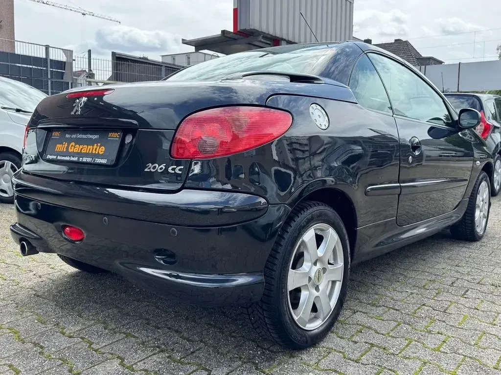 Gebraucht Peugeot 206 CC Platinum 109 PS (80 kW) 2007 Schwarz Cabrio