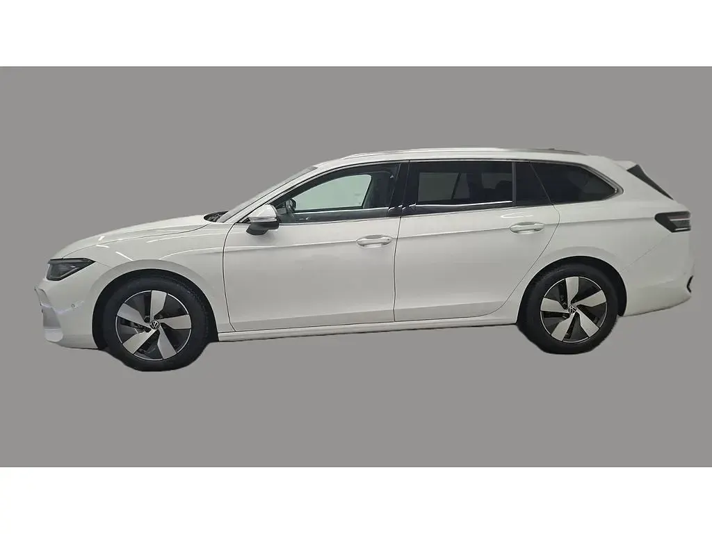 Gebraucht VW Passat Elegance 150 PS (110 kW) 2025 Weiß Kombi