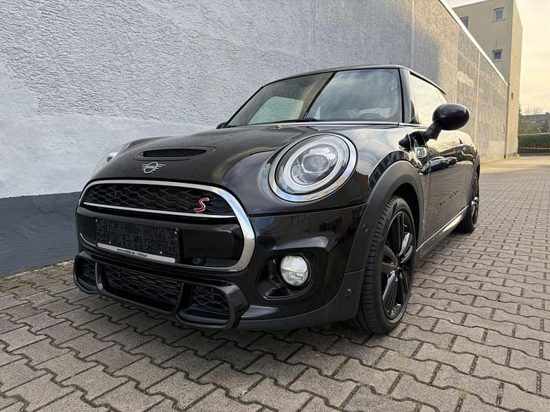 Gebraucht Mini Cooper S 192 PS (141 kW) 2019 Schwarz Kleinwagen