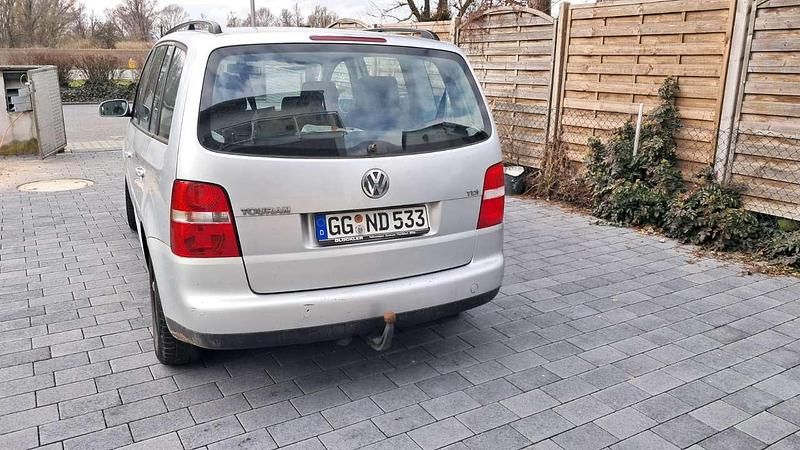 Gebraucht VW Touran Trendline 105 PS (77 kW) 2005 Silber Van / Kleinbus
