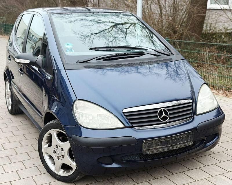 Blau Gebraucht 2003 Mercedes A140 Elegance Van / Kleinbus | 4.444 € (Teuer) - Bild 1/4