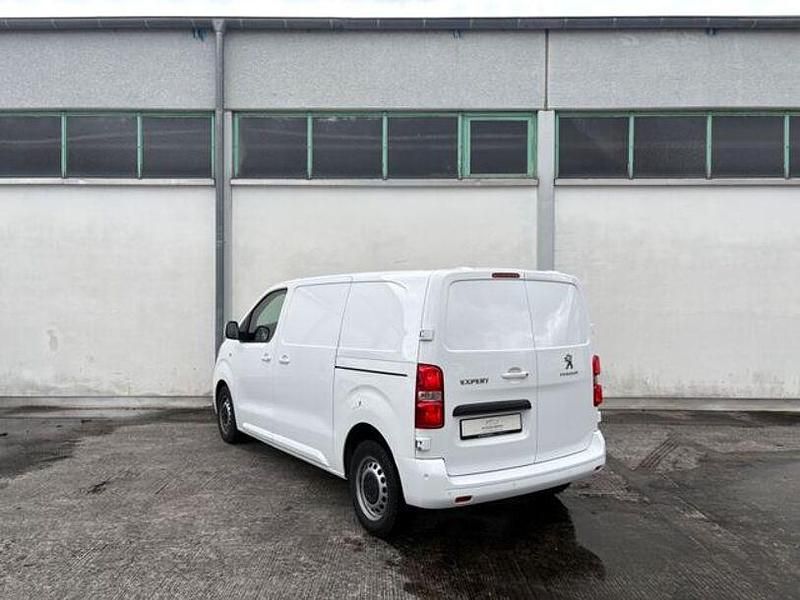 Gebraucht Ford 300 96 PS (70 kW) 2020 Weiss