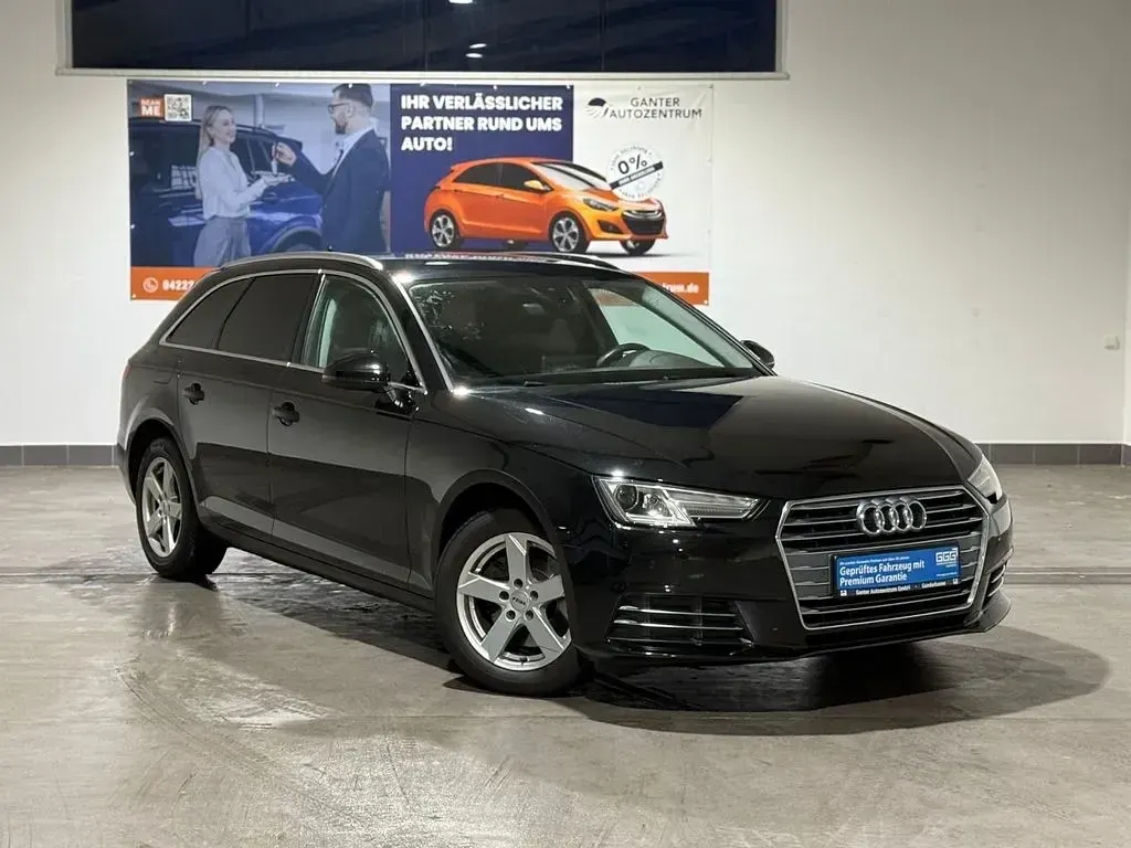 Gebraucht Audi A4 Sport 150 PS (110 kW) 2018 Mythosschwarz metallic Kombi