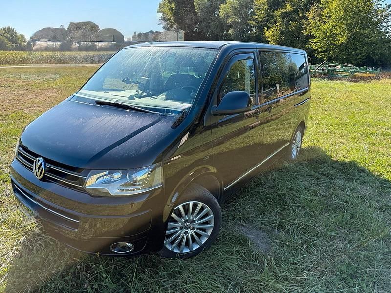 Schwarz Gebraucht 2013 VW T5 Highline Van | 24.480 € - Bild 1/4
