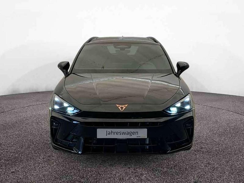 Neu Cupra Leon 204 PS (150 kW) 2025 Mitternachtsschwarz Kombi