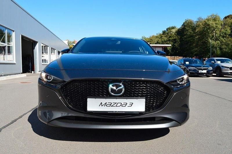 Neu Mazda 3 Homura-Line 140 PS (102 kW) 2025 Grau Limousine