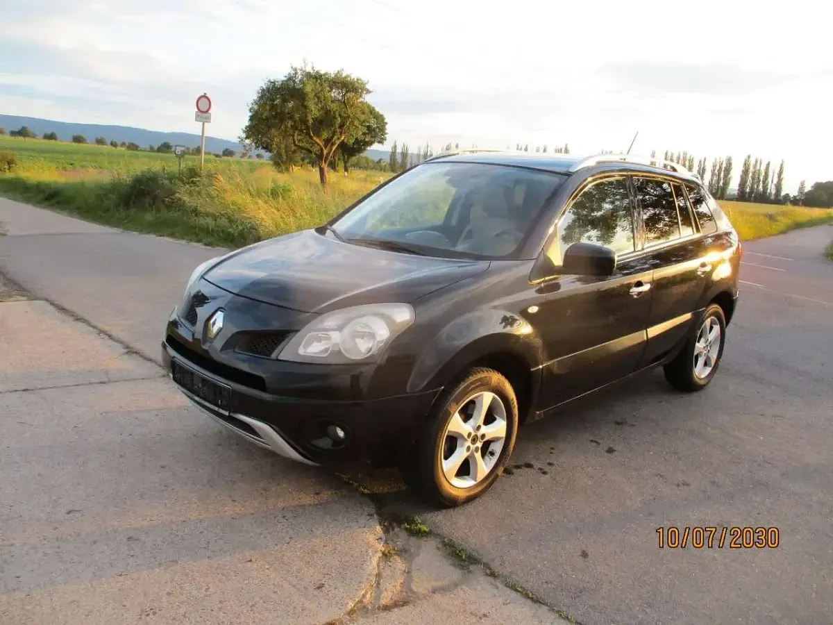Gebraucht Renault Koleos Night&Day 150 PS (110 kW) 2010 Schwarzmetallic SUV