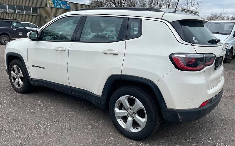 Gebraucht Jeep Compass Longitude 140 PS (102 kW) 2019 Weiß SUV
