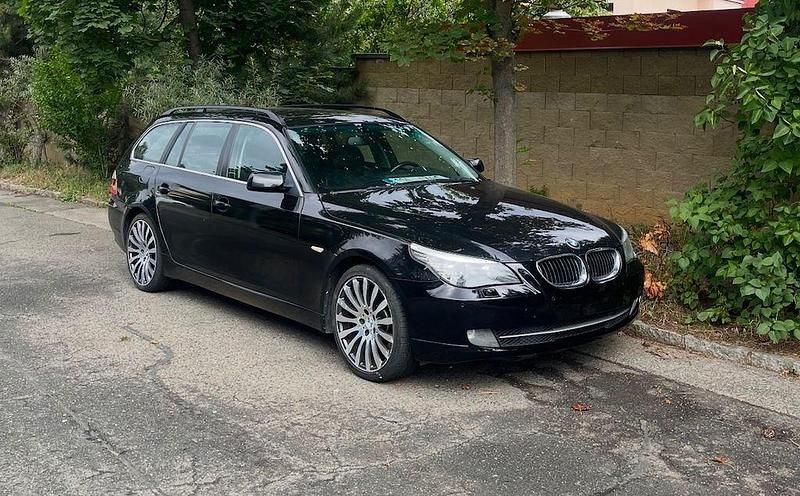 Schwarz Gebraucht 2007 BMW 535 Kombi | 5.000 € (Teuer) - Bild 1/4