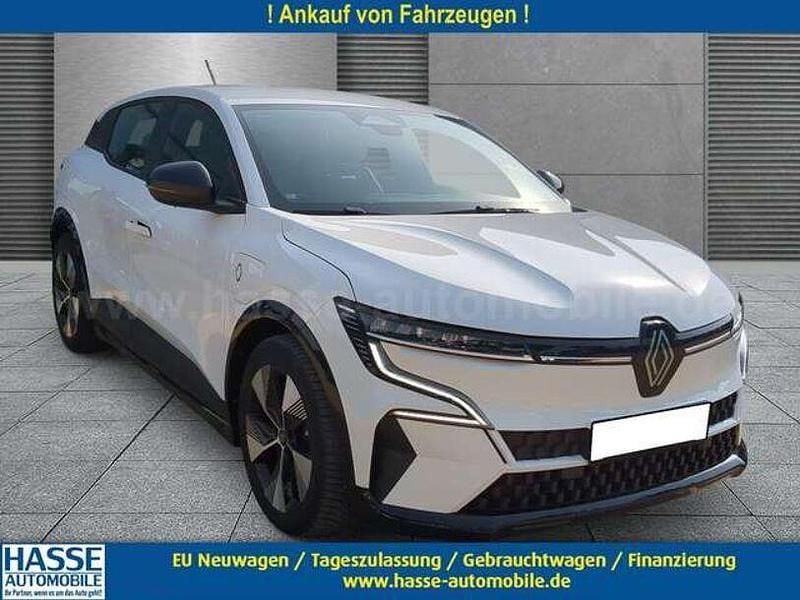 Weiss Gebraucht 2022 Renault Mégane IV | 20.690 € - Bild 1/4