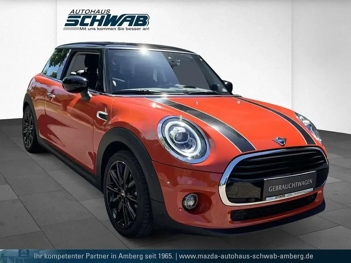 Gebraucht Mini Cooper Coupé Pepper 136 PS (100 kW) 2021 Solaris orange metallic Coupé