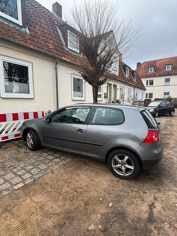 Gebraucht VW Golf V 75 PS (55 kW) 2005 Grau Kleinwagen