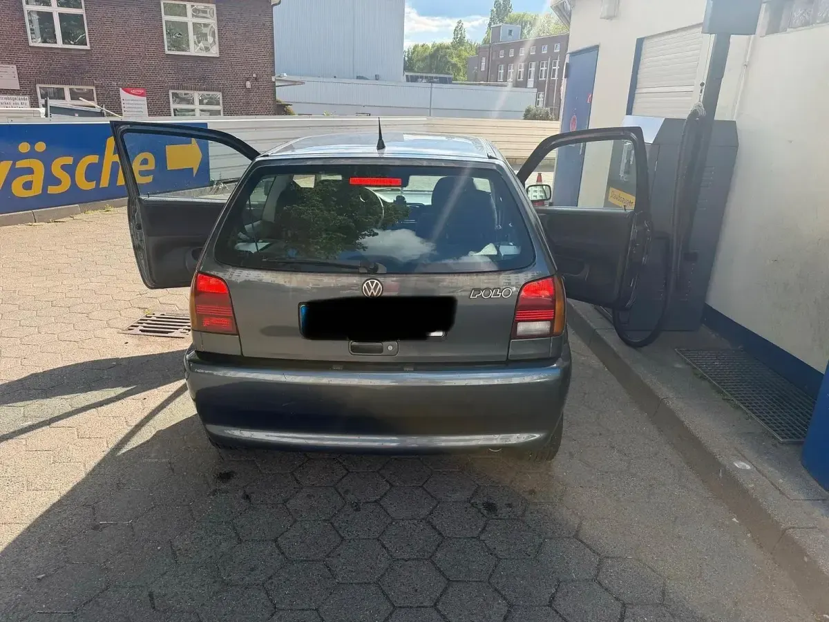 Second-hand VW Polo 100 CP (73 kW) 1999 Gri Hatchback