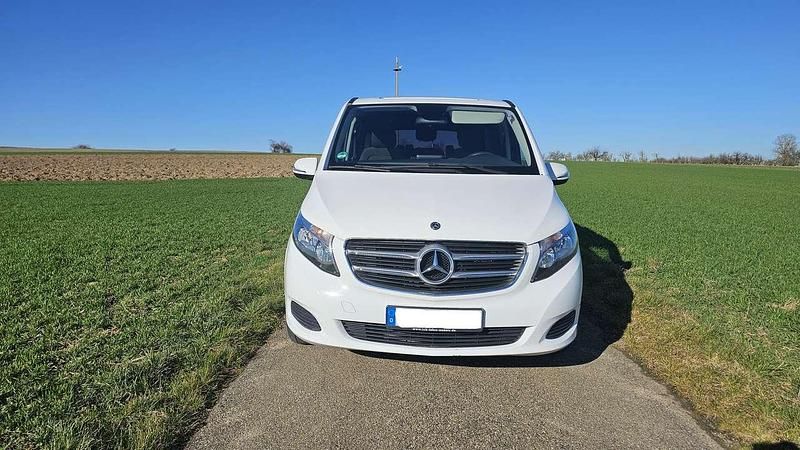 Gebraucht Mercedes V200 136 PS (100 kW) 2019 Weiß Van / Kleinbus