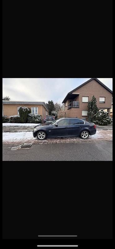 Gebraucht BMW 325 218 PS (160 kW) 2006 Blau Limousine